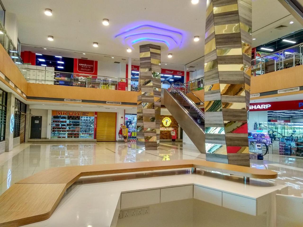 Azfa Suite13 At De Centrum Putrajaya-Bangi Kajang Luaran gambar